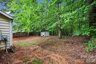7925 Turquoise Dr, Charlotte, NC 28215 - Photo 30
