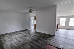 7329 Twillingate Dr, Charlotte, NC 28215 - Photo 4