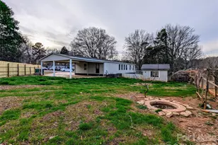 7329 Twillingate Dr, Charlotte, NC 28215 - Photo 14