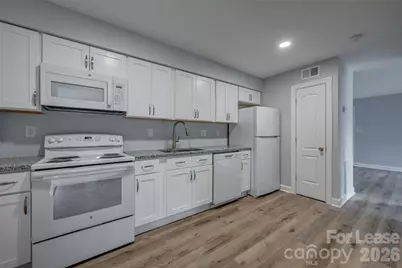 1048 Avondale Road #17, Lowell, NC 28098 - Photo 6