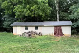 2800 Coxe Rd, Tryon, NC 28782 - Photo 4