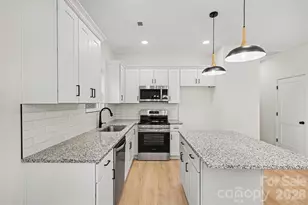 7523/7525 Lawyers Rd, Charlotte, NC 28227 - Photo 14