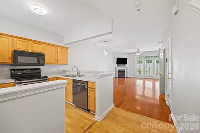 8244 Carob Tree Lane, Charlotte, NC 28215 - Photo 4