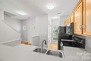 8244 Carob Tree Ln, Charlotte, NC 28215 - Photo 6