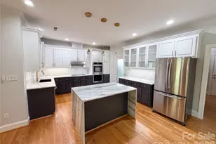5309 Lancelot Dr, Charlotte, NC 28270 - Photo 2