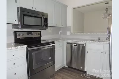 9252 Kings Canyon Drive, Charlotte, NC 28210 - Photo 10