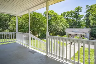 638 W Main Ext, Lincolnton, NC 28092 - Photo 2