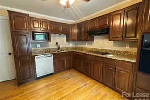 8024 Bradford Ln, Denver, NC 28037 - Photo 2