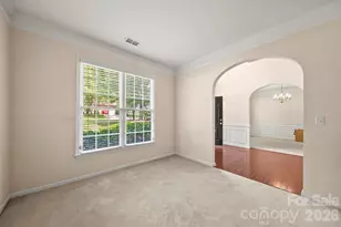 3124 Arklow Rd, Charlotte, NC 28269 - Photo 4