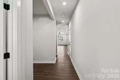 9521 Munsing Drive, Charlotte, NC 28269 - Photo 6