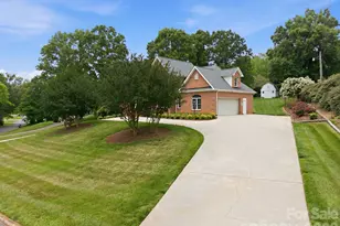 540 Hickory Dr, Salisbury, NC 28144 - Photo 4