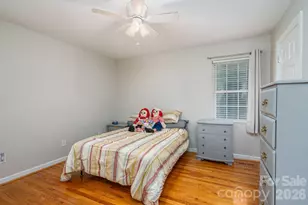 2479 Old Pond Dr, Lincolnton, NC 28092 - Photo 16