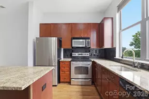 526 N McDowell St, Charlotte, NC 28204 - Photo 8
