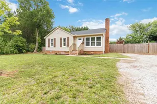 992 Twin Lakes Rd, Rock Hill, SC 29732 - Photo 2