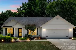 4286 Timberwood Dr, Gastonia, NC 28056 - Photo 2