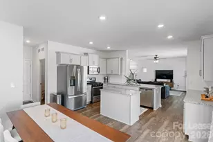 128 Neill Estate Ln, Mooresville, NC 28117 - Photo 2