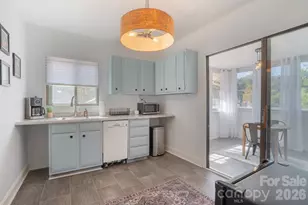 10 Washington Ave, Asheville, NC 28804 - Photo 22