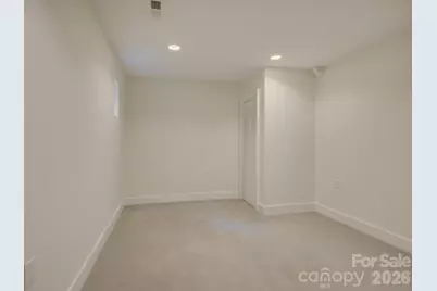 335 E Tremont Avenue, Charlotte, NC 28203 - Photo 36