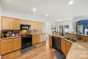 11719 Royal Castle Ct, Charlotte, NC 28277 - Photo 16