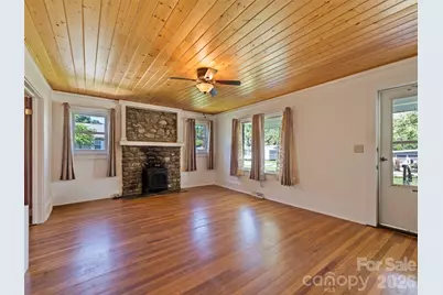 40 Avery Street, Waynesville, NC 28786 - Photo 16