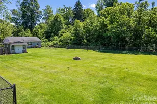 40 Avery St, Waynesville, NC 28786 - Photo 12
