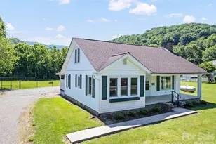 40 Avery St, Waynesville, NC 28786 - Photo 2