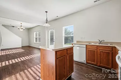 4615 Potters Glen Road, Charlotte, NC 28269 - Photo 10
