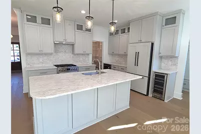 405 19th Avenue Circle NW, Hickory, NC 28601 - Photo 4