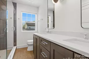 129 S Gardner Ave, Charlotte, NC 28208 - Photo 36
