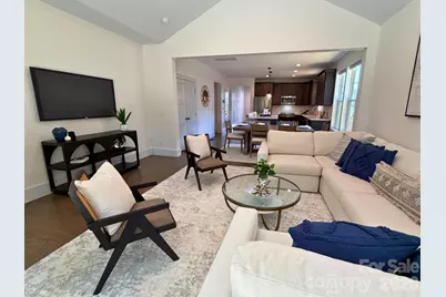 129 S Gardner Avenue, Charlotte, NC 28208 - Photo 16