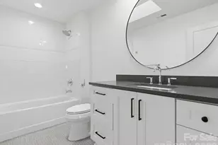 129 S Gardner Ave, Charlotte, NC 28208 - Photo 36