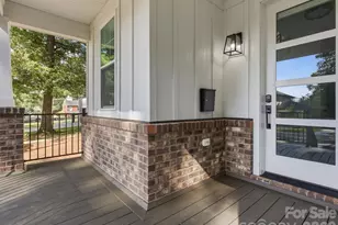 129 S Gardner Ave, Charlotte, NC 28208 - Photo 4