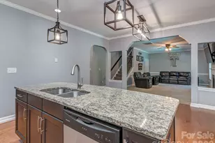 126 Misty Woods Dr, Lake Wylie, SC 29710 - Photo 6