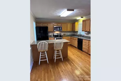 2187 Silver Fox Trail, Hickory, NC 28601 - Photo 4