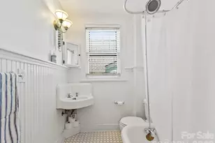 102 Courtland Ave, Asheville, NC 28801 - Photo 22