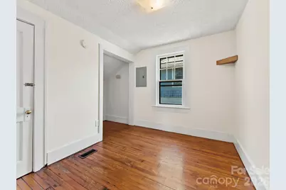 102 Courtland Avenue, Asheville, NC 28801 - Photo 32