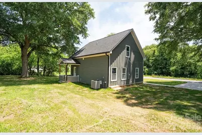 209 East Dixon Street, Lincolnton, NC 28092 - Photo 26