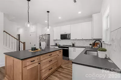 209 East Dixon Street, Lincolnton, NC 28092 - Photo 6