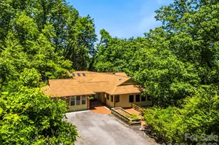 1430 Valmont Dr, Hendersonville, NC 28791 - Photo 1