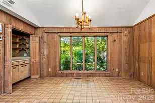 1430 Valmont Dr, Hendersonville, NC 28791 - Photo 18