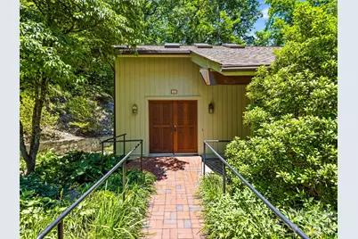 1430 Valmont Drive, Hendersonville, NC 28791 - Photo 10