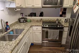 1600 Sharon Rd, Charlotte, NC 28210 - Photo 6