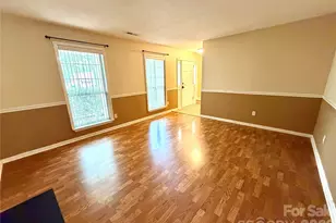 8004 Glencannon Dr, Charlotte, NC 28227 - Photo 4