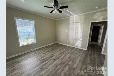 107 S Inman Avenue, Bessemer City, NC 28016 - Photo 2