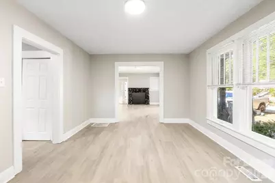 227 N Magnolia Street, Mooresville, NC 28115 - Photo 4