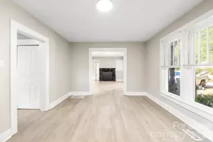 227 N Magnolia St, Mooresville, NC 28115 - Photo 4