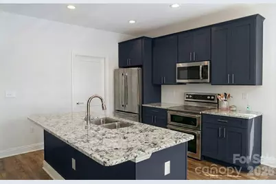 323 Mingus Street, Canton, NC 28716 - Photo 2