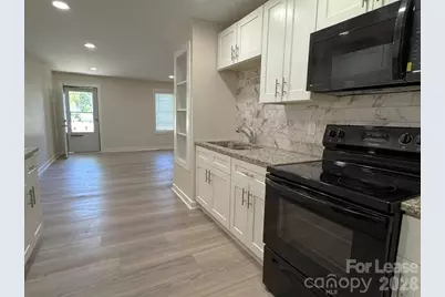 19612 Oak Street #7, Cornelius, NC 28031 - Photo 4