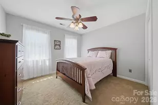 1948 Twin Ponds Dr, Hickory, NC 28602 - Photo 26