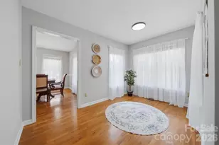 1948 Twin Ponds Dr, Hickory, NC 28602 - Photo 20